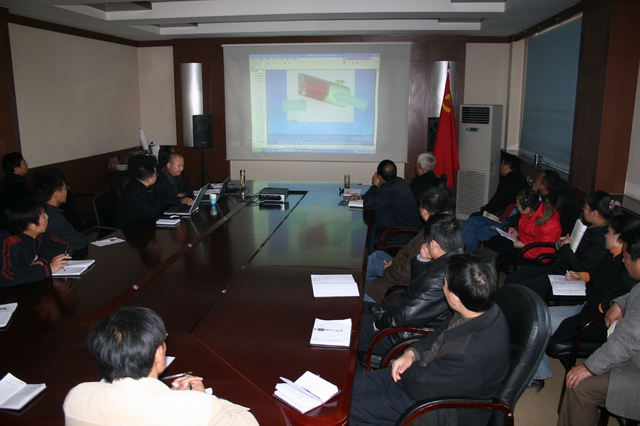 研發(fā)中心召開道路橋梁材料應(yīng)用技術(shù)交流會